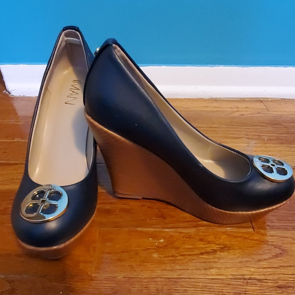 Shoes - Picture 2 of 2